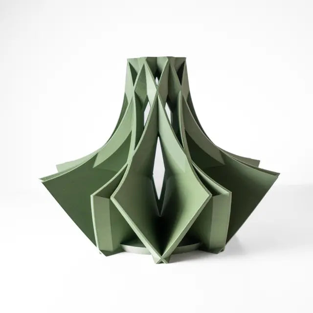 Vase court "Geometris"