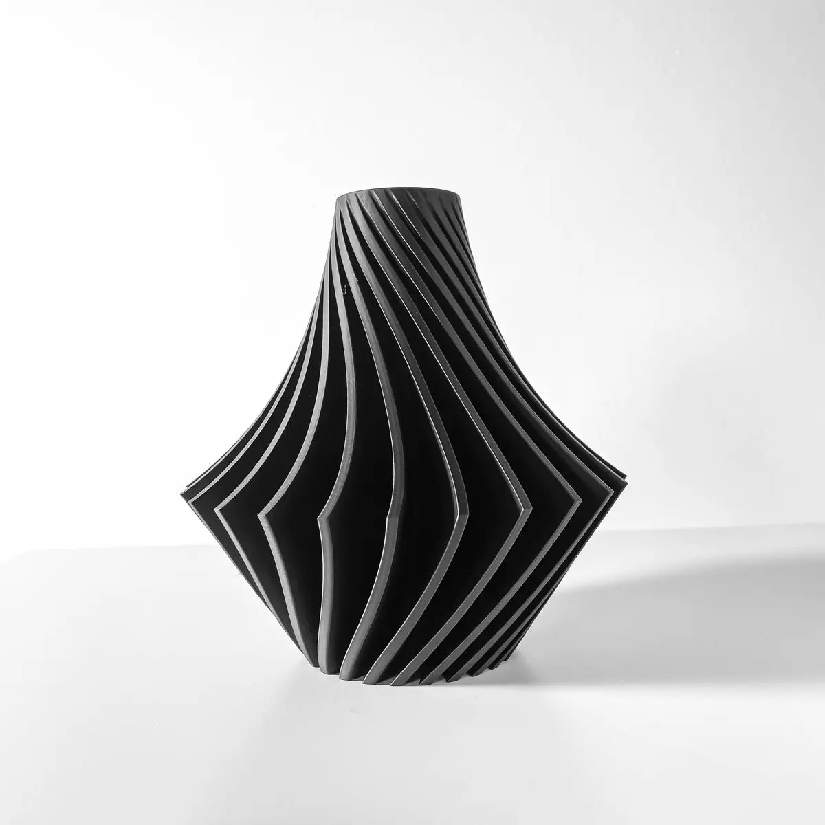 Vase "Nika"