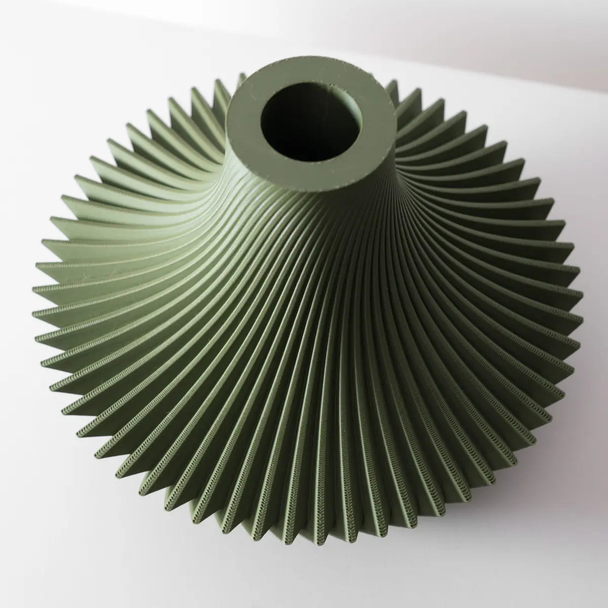 Vase court "Isa"